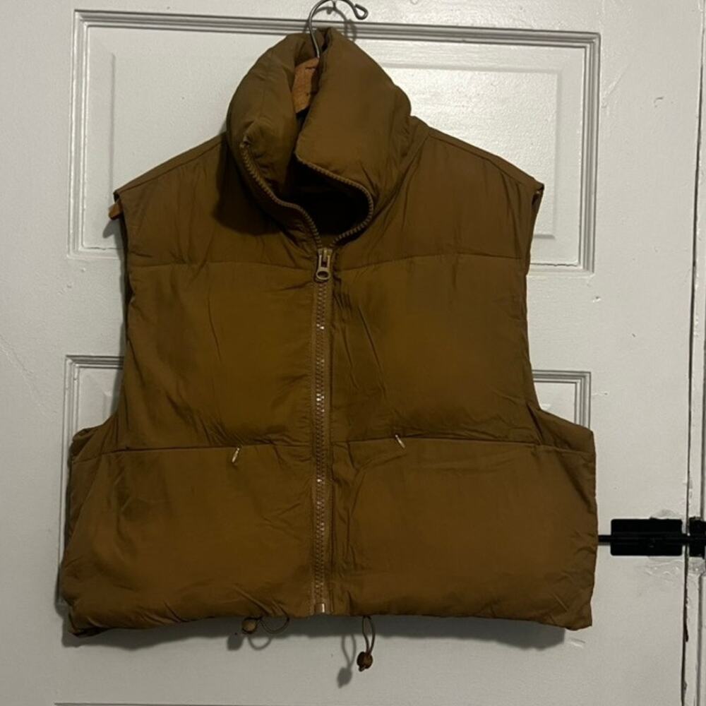 Fashion | Khaki Brown Crop Puffer Vest - S